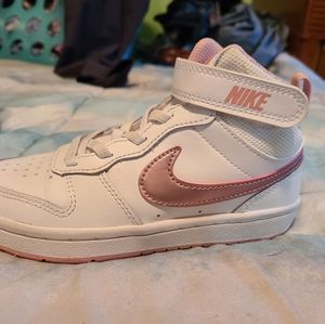 Girls Court Borough 2 High Top Sneaker